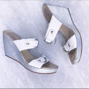 Anotonio Melani White Silver Sandal Wedges